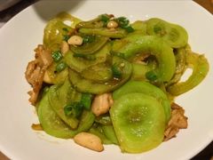 -黄泥岗·地道湖北菜(奥特莱斯店)