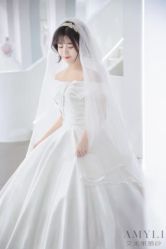 -艾米丽婚纱礼服