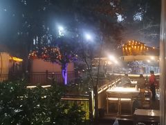 -二荆条·蜀鲜汇城市森林火锅
