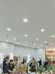 点击看大图 -藤野造型烫染·漂发
