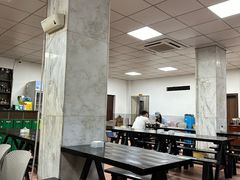 -曾氏肥肠馆(凯瑞雅居店)