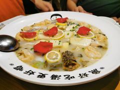 水果柠檬酸菜鱼-江渔儿酸菜鱼(万科东荟城店)