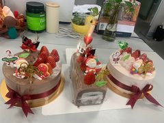 -花花卷卷·鲜食蛋糕(静安久光百货店)