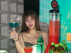 -Darling Queen·Mini·Live·House