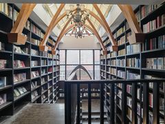 -钟书阁(松江泰晤士小镇店)