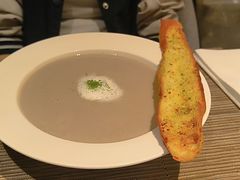 -深圳国际会展中心希尔顿酒店(前海华发冰雪世界店)