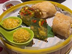菊花点心拼盘-谭厨中山传家菜.乳鸽.脆鲩鱼(华强北中航城店)