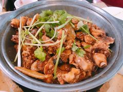 -芳村榕树头叹佬鸡煲(体育西店)