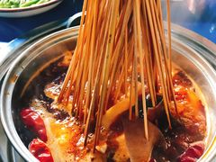-马路边边串串香形象店(磐石路店)
