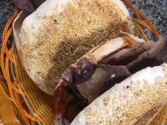 烧饼-清真喜兰老丁羊汤特色小吃