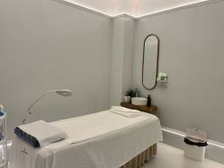 -苑苑vbeauty科技美容SPA