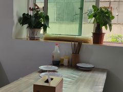 -贵州沾水米线(学田湾店)