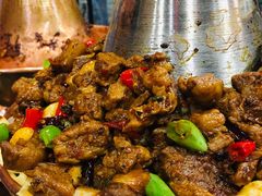 牛腩排骨锅-楚媚娘炭火蛙锅(宽厚里店)
