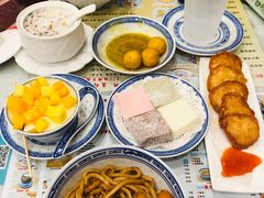 -广信牛奶甜品世家(台东店)
