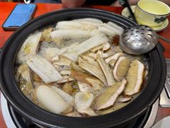 -菌之家·专业纯野生菌火锅·特色炒菌