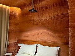 -幸栖洞穴设计酒店(成都春熙路店)