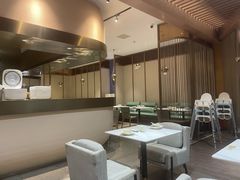 -楚山晓·湖北菜(武汉光谷K11店)