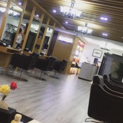 -SWANK SALON