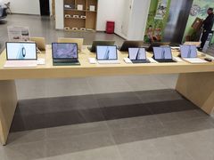 -华为授权体验店(中山公园来福士)