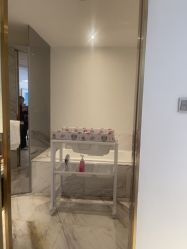 -玥奢国际母婴护理中心(滨江宝龙店)