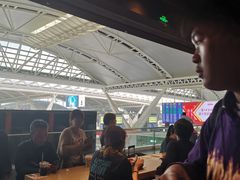 -星巴克(广州南站A18检票口楼上)