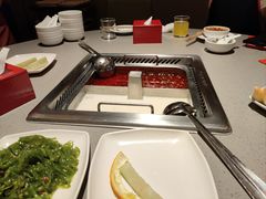 -海底捞火锅(曹安公路店)