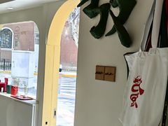 -LADY FAFA(巨鹿路陕西南路路口店)