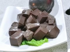 -墨脱石锅椰子鸡•香草鸭•东山羊(大东海店)