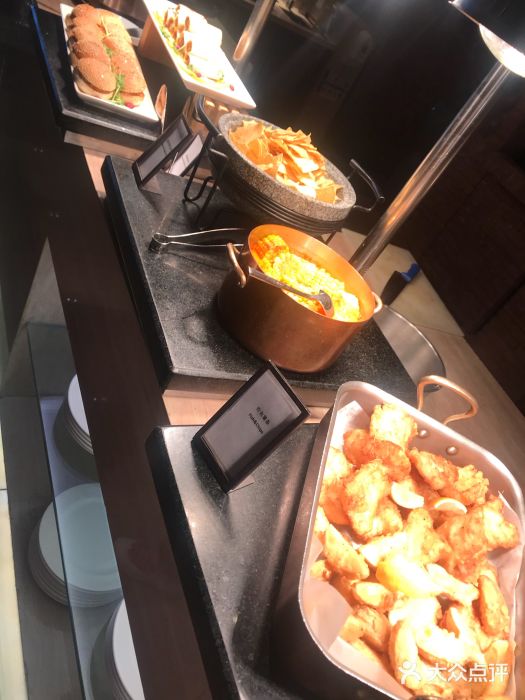 富力希尔顿酒店·地阔自助餐厅图片