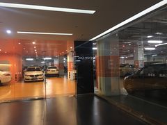 -虹桥天地-停车场