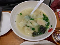 骨汤虾肉馄饨-阳阳中国饭(北京荟聚店)