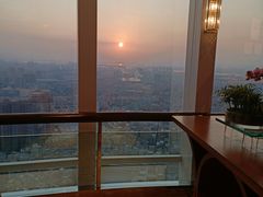 -厚街国际大酒店·360度旋转餐厅