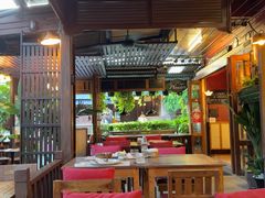 -Phensiri Thai Restaurant