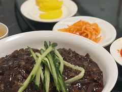 炸酱面-桃园中华料理炸酱面(燕儿岛路店)