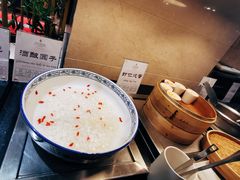 -君来湖滨饭店·玫瑰园