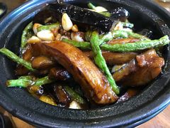 豆角烧茄子-俏东方·海味水饺·青岛菜(崂山店)