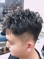 -托尼盖·烫发·染发·专业店