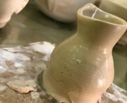 -泥娃娃DIY陶吧(易生活购物公园店)