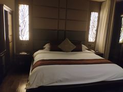 -三亚亚龙湾五号度假别墅酒店