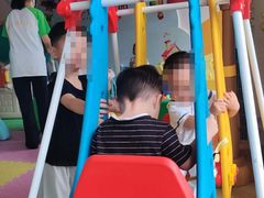 -哲学苑亲子园·早教婴儿托育·婴儿游泳(颐龙湾店)