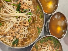 -正宗杨记普洱酸醋米线(总店)