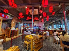 大堂-么肆烤肉·中式自助·烤肉大排档(街道口季佳PAI店)