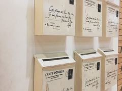 -猫的天空之城概念书店(杭州南宋御街店)