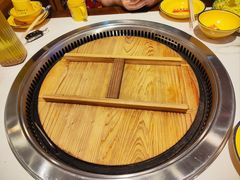 -靠山屯东北铁锅炖(东北菜，古美西路店)