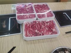 -杨老板·海鲜集市火锅·鲜切牛肉(中防万宝店)