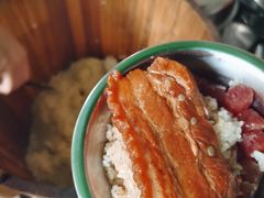 -梁阿婆廿年老牌扣肉糯米饭
