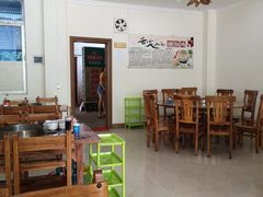 大堂-15年老字号鑫鑫猪肚鸡·椰子鸡海南火锅(兴隆华侨农场店)