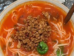 -粉八·云南米线·建水烧烤(常熟路店)