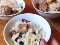 牛肝菌鸡油煲仔饭-新荣记(西溪湿地店)