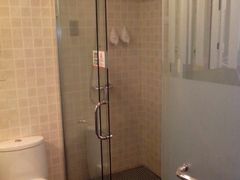 淋浴间-如家云上四季连锁酒店(昆明东风广场地铁站店)